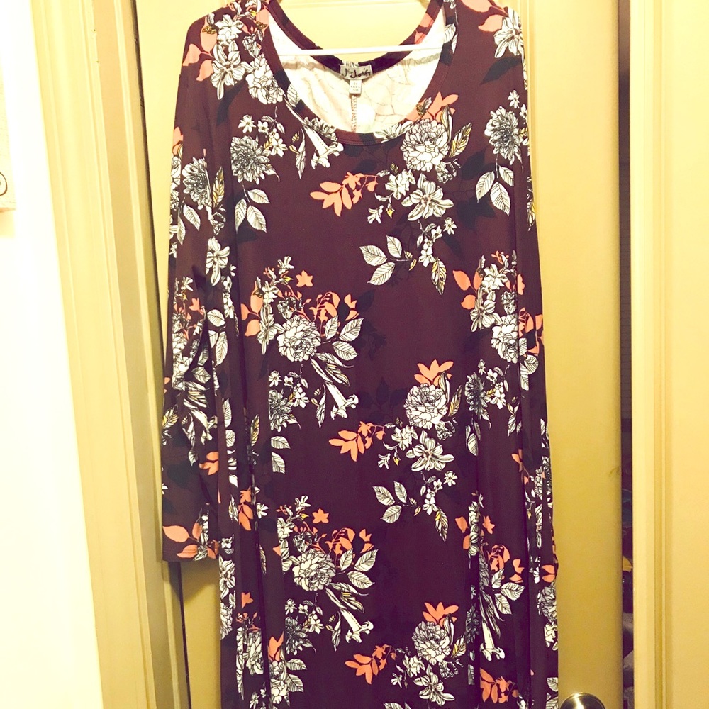Burgundy Floral stretch dress